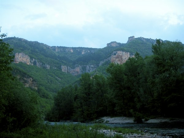 In de Gorges de la Dourbie tussen Millau en Nant