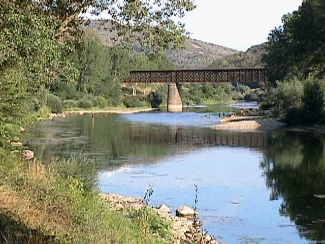 Tarn Valley between Brousse-le-Chateau and Broquies
